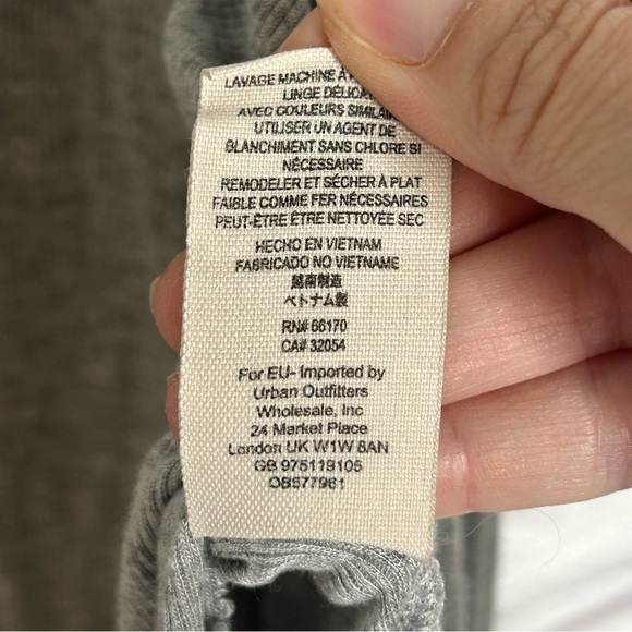 We The Free Asymmetric Grapevine Tunic in Gray - Picture 12 of 15